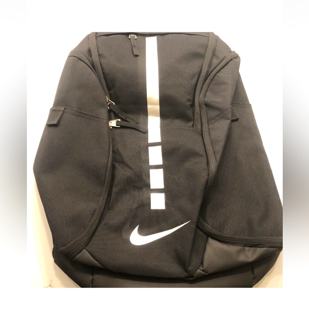 Nike Hoops Elite Pro Backpack Basketball Black Metallic Silver DA1922-011 NWT